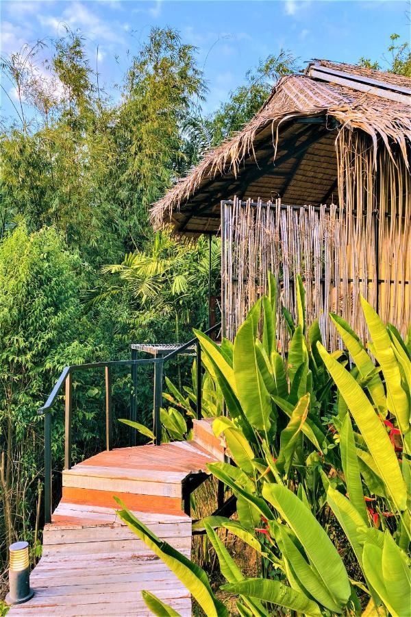 Khao Sok Boutique Camping - Exotic Cliff Camping Hotel Khao Sok National Park Exterior photo